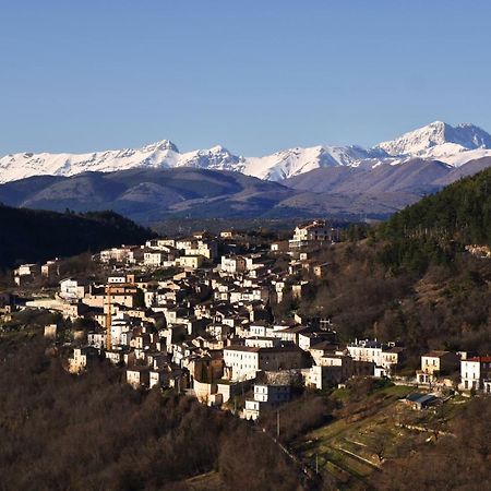 Palazzo Camelot, 19 Via Nazionale Daire San Demetrio ne' Vestini Dış mekan fotoğraf